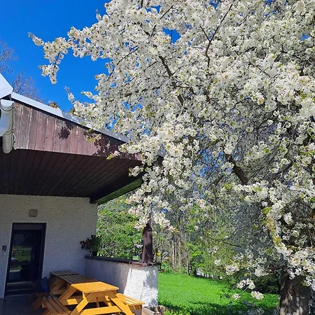 Na Desitce Holiday home Strazne