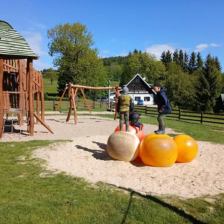 Na Desitce Strážné