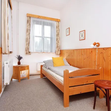 Na Desitce Сasa de vacaciones Strážné