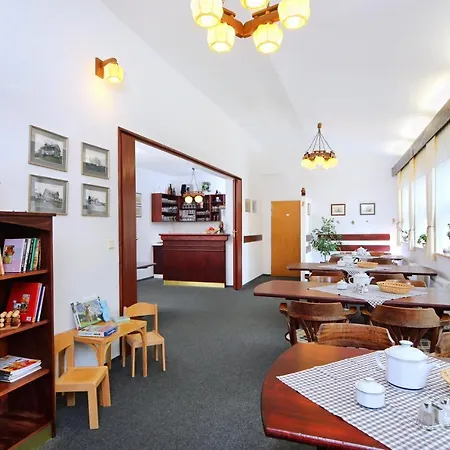 Na Desitce Strážné