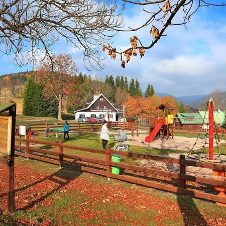 Сasa de vacaciones Na Desitce *